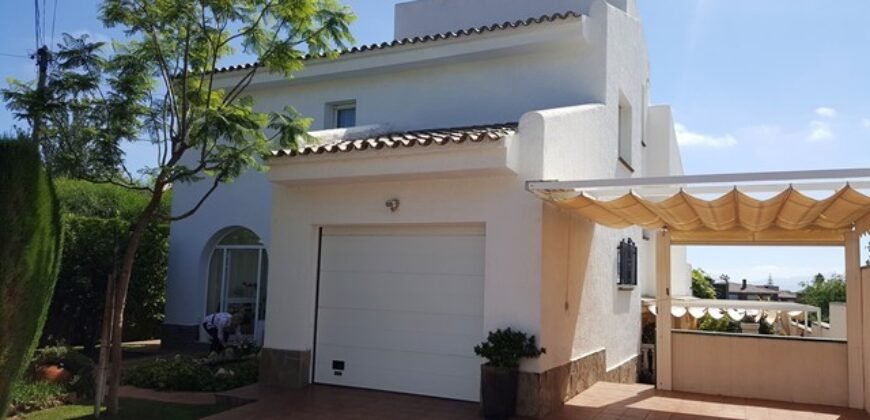 Ref: 112 Chalet individual Urb. Els tallats