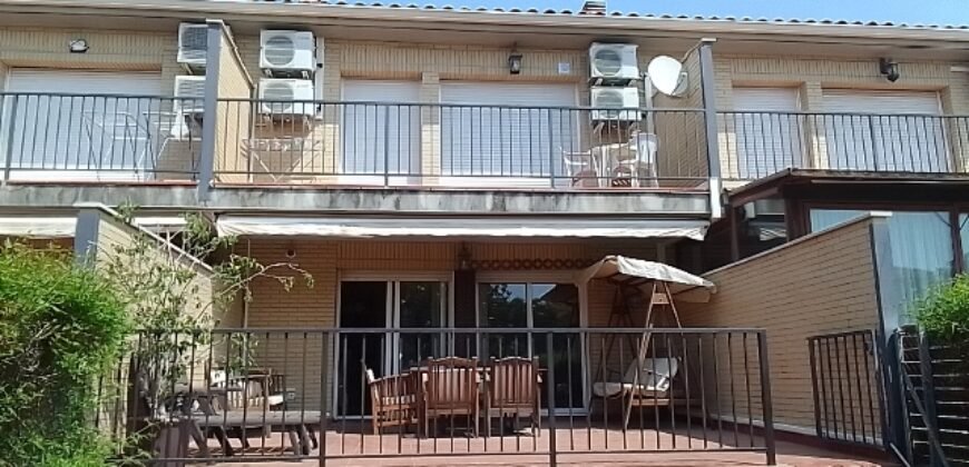 Ref: 150 Chalet adosado Urb. Els ametllers de Vilafortuny Cambrils