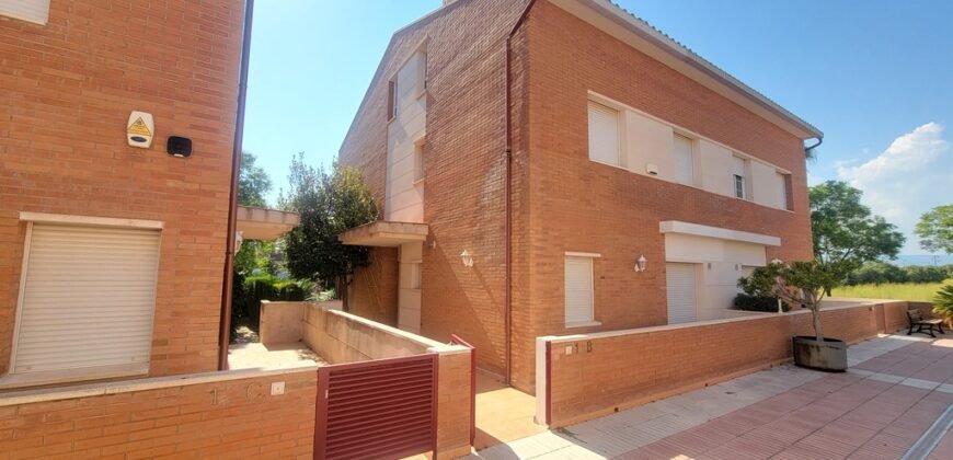 Ref: 180 Chalet pareado Urb. Jardins de Vilafortuny