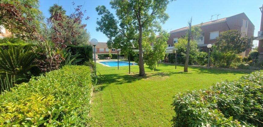 Ref: 180 Chalet pareado Urb. Jardins de Vilafortuny