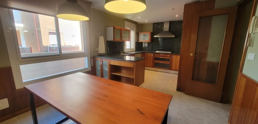 Ref: 180 Chalet pareado Urb. Jardins de Vilafortuny