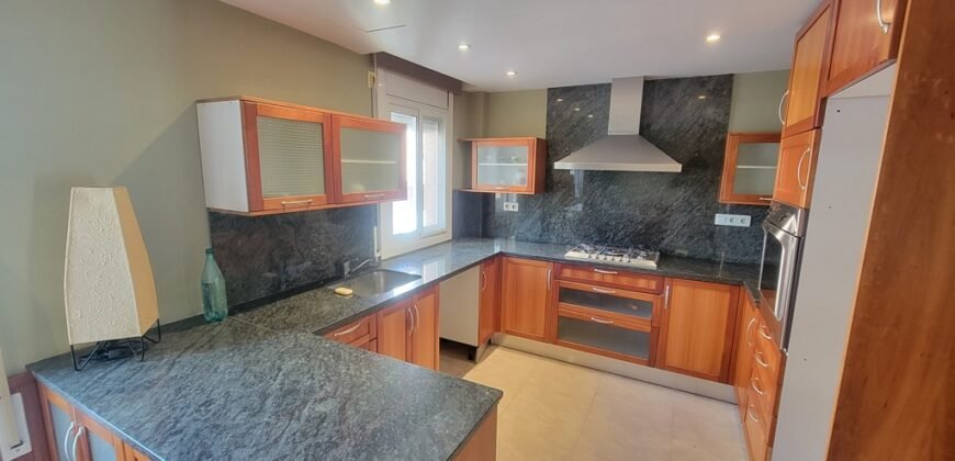 Ref: 180 Chalet pareado Urb. Jardins de Vilafortuny