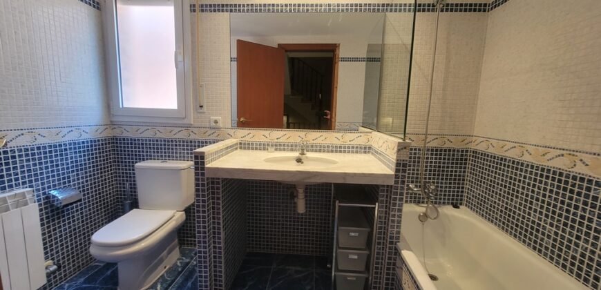Ref: 180 Chalet pareado Urb. Jardins de Vilafortuny