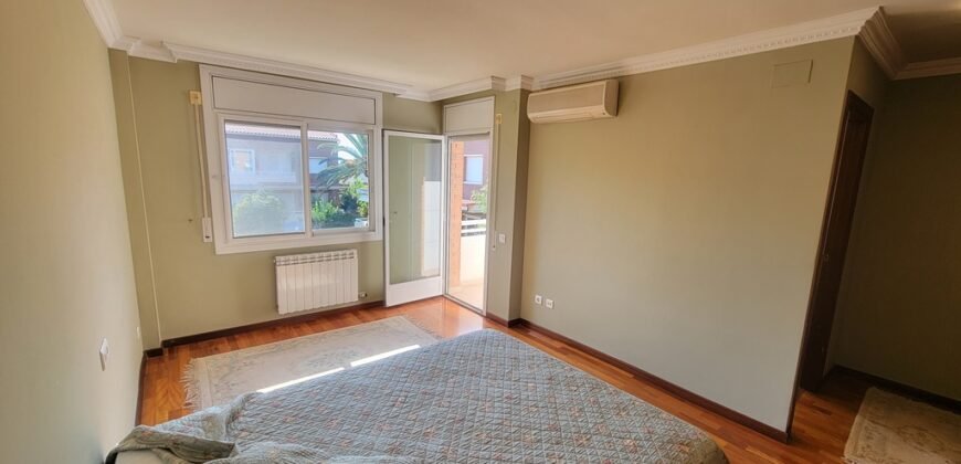 Ref: 180 Chalet pareado Urb. Jardins de Vilafortuny