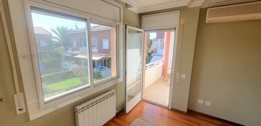 Ref: 180 Chalet pareado Urb. Jardins de Vilafortuny