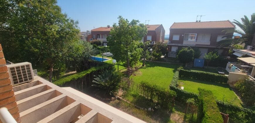 Ref: 180 Chalet pareado Urb. Jardins de Vilafortuny