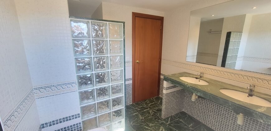 Ref: 180 Chalet pareado Urb. Jardins de Vilafortuny