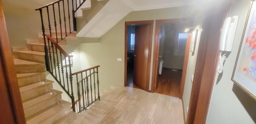 Ref: 180 Chalet pareado Urb. Jardins de Vilafortuny