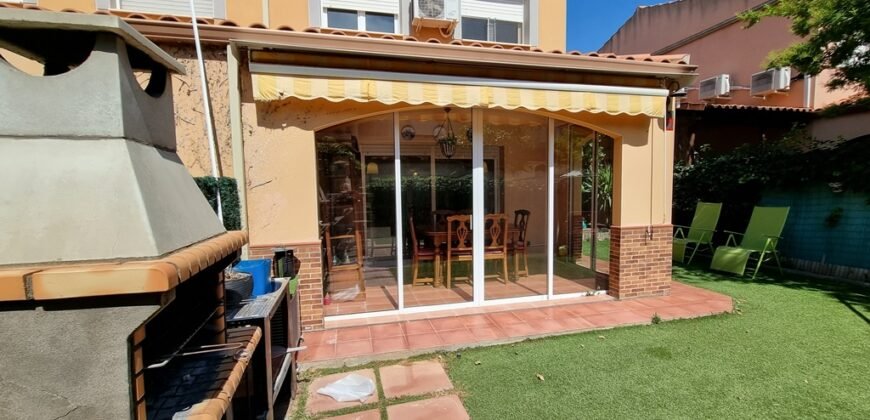 Ref: 185 Chalet pareado Urb. Els ametllers de Vilafortuny Cambrils