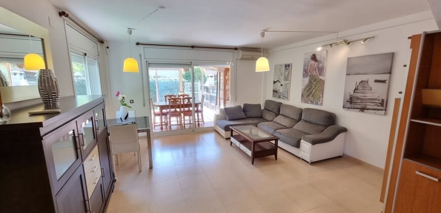 Ref: 185 Chalet pareado Urb. Els ametllers de Vilafortuny Cambrils