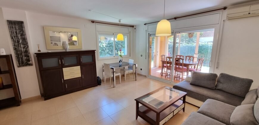 Ref: 185 Chalet pareado Urb. Els ametllers de Vilafortuny Cambrils